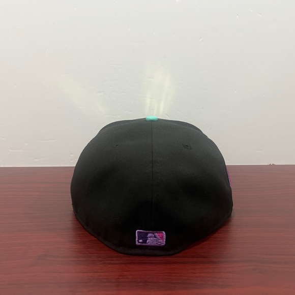 New Era, 59Fifty Fitted Hat, New York Mets, Black, Purple & Green - Picture 8 of 11